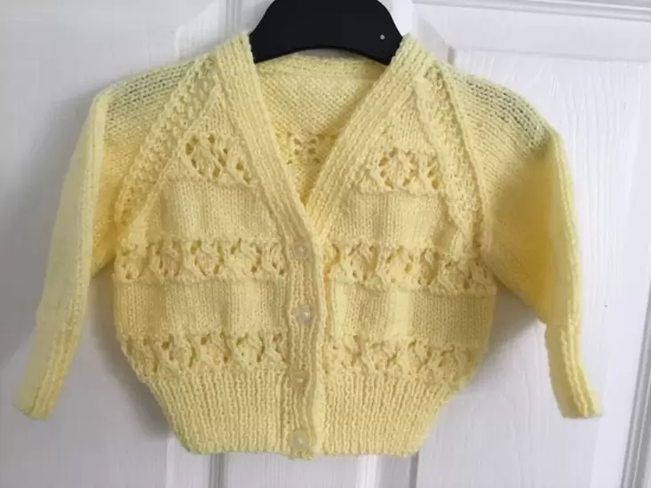 £3.00 Baby cardigan | in Sutton-on-Sea, Lincolnshire