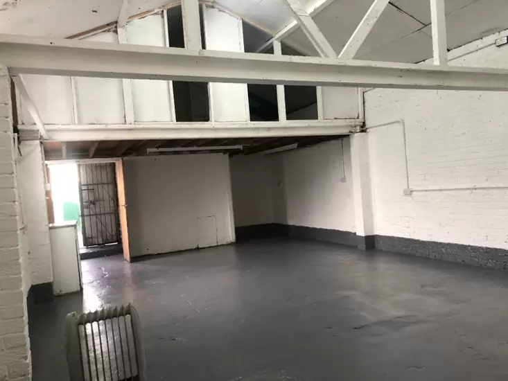 £346.00pw Workshop / Warehouse available in North London N18