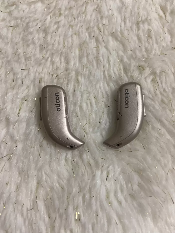 £450.00 Oticon More 3 mRITE-T Apple Android Bluetooth Rechargeable Hearing Aid Pair