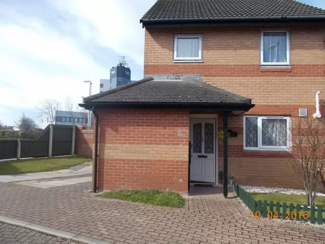 Swap our 3 bedroom semi detached house in Blackpool for a 2 bedroom house or a 2 bed bungalow.