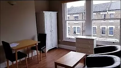 £190.00pw REDUCED RENT FOR ONE BEDROOM FLAT IN HAMMERSMITH.  Self Contained
