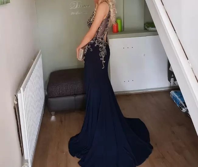 £180.00 Navy and gold prom dress i