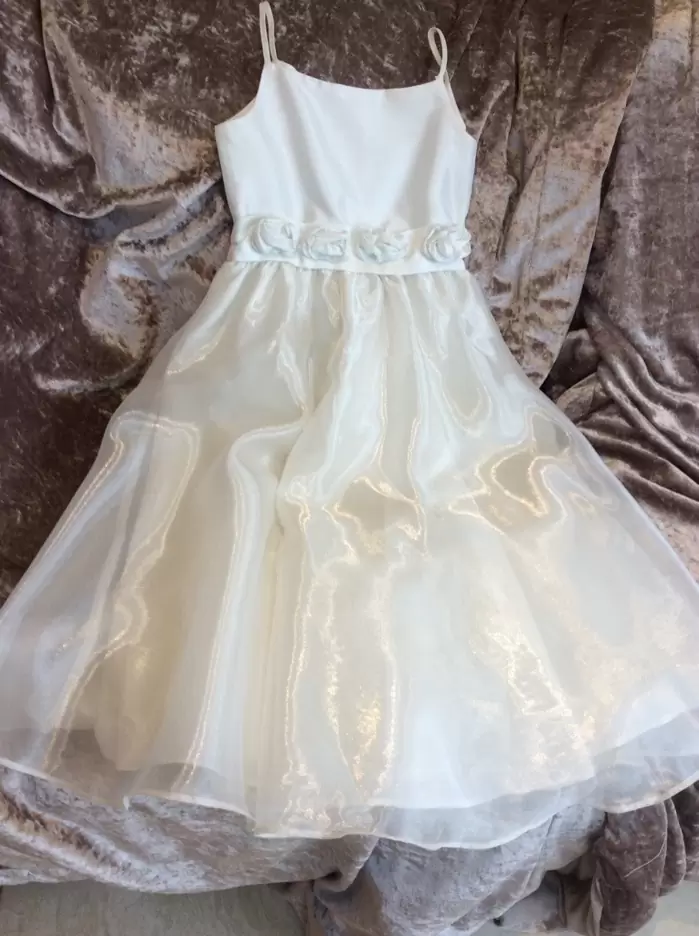 £6.00 Tiger lily designer ivory bridesmaid dress