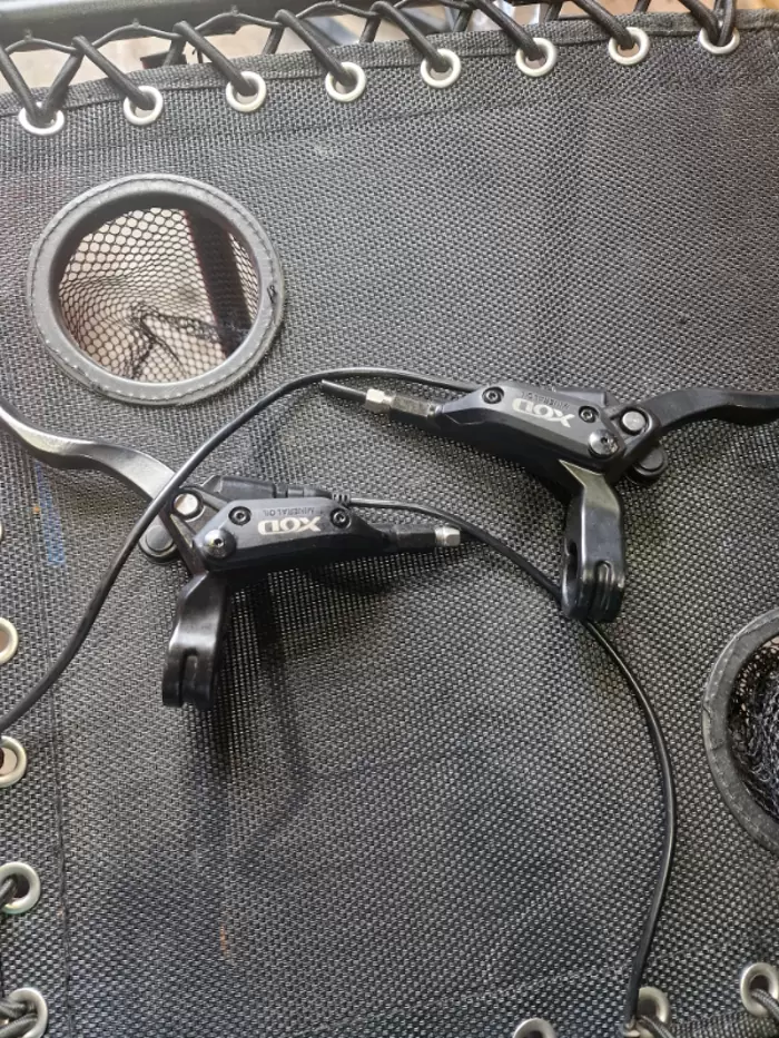 £45.00 Hydraulic brake levers  | in Manor House, London